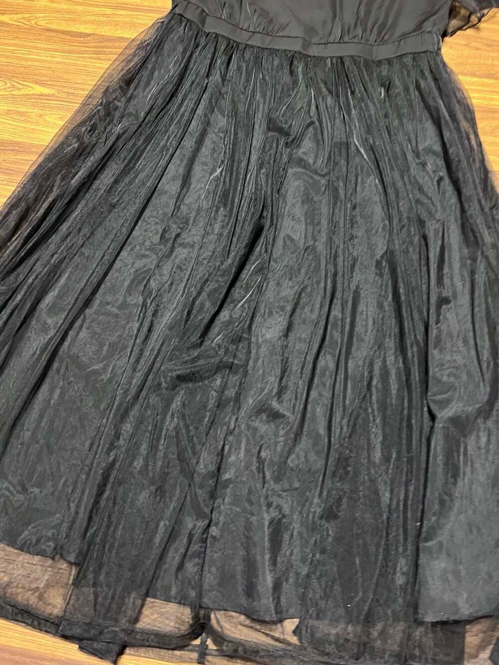 BloomChic Plus Size Black Tulle V-Neck Flutter Sleeve Midi Dress - Picture 3 of 5